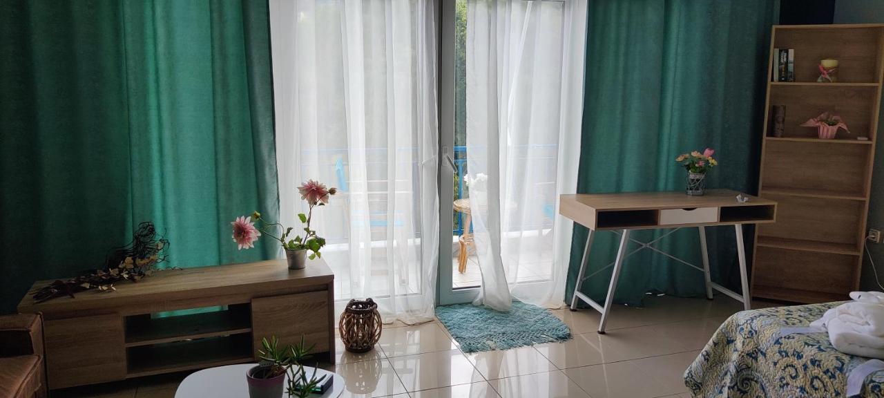 Hospitable Appartment In The Central Park, İskeçe Dış mekan fotoğraf